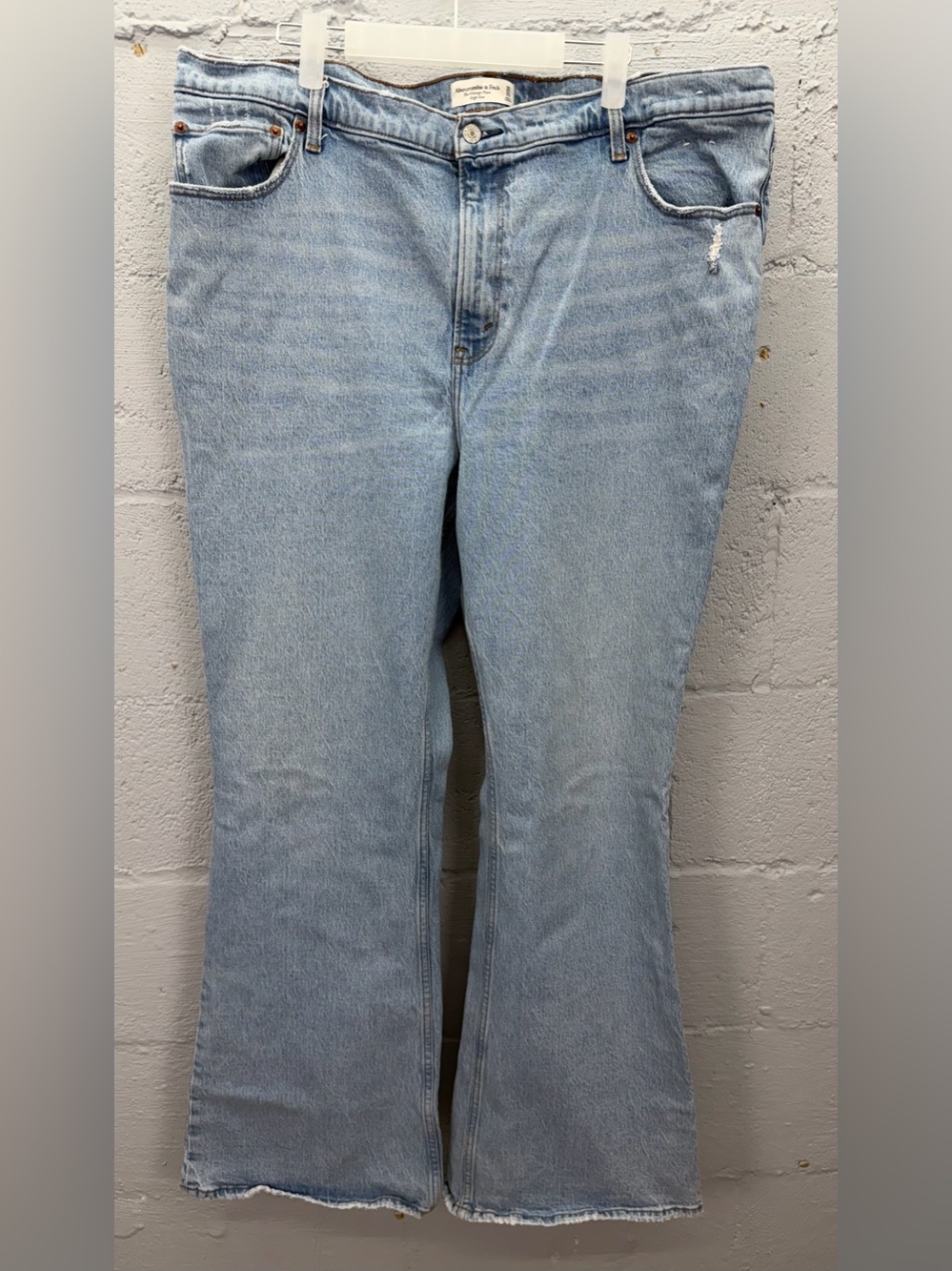 Abercrombie & Fitch Women's The Vintage Flare High Rise Jeans Size 20